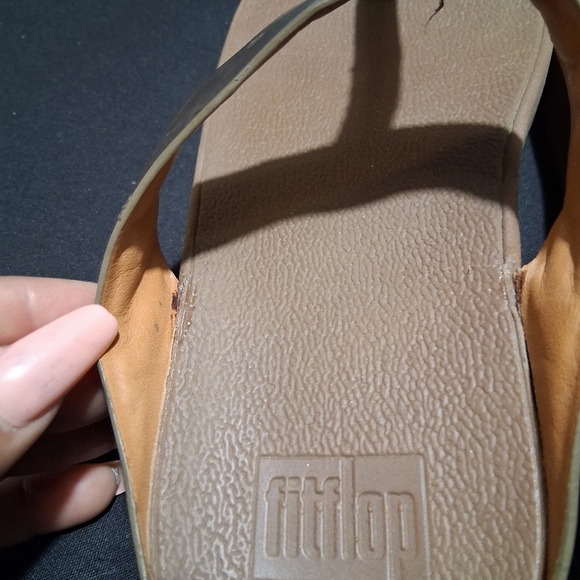 Glamorous Tan and Gold Flat Sandals - Picture 4 of 7